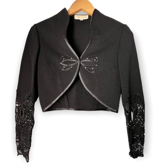 Black Shawl - Picture 1 of 4